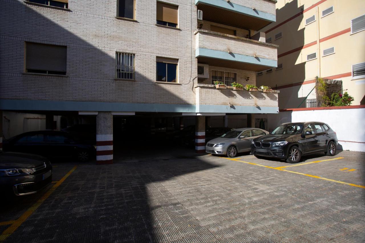 Borbolla Sevilla Urban - Parking מראה חיצוני תמונה